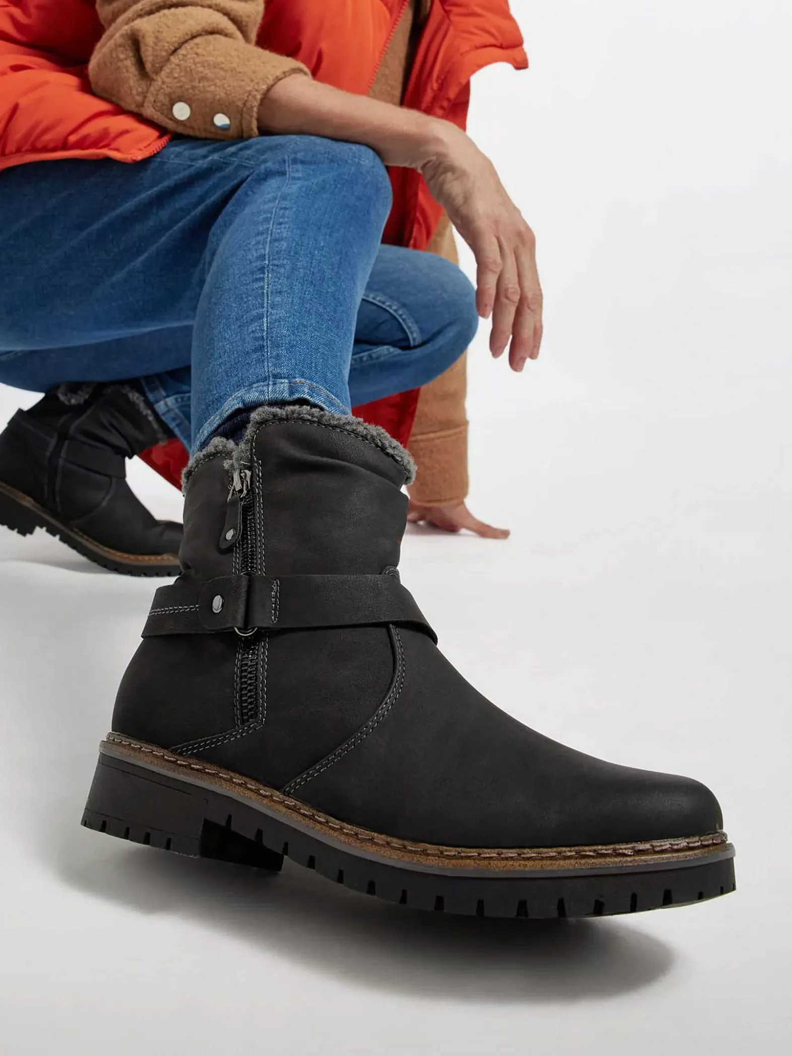 Easy Street Zwarte Enkellaars Warm Gevoerd-Dames Comfort Schoenen